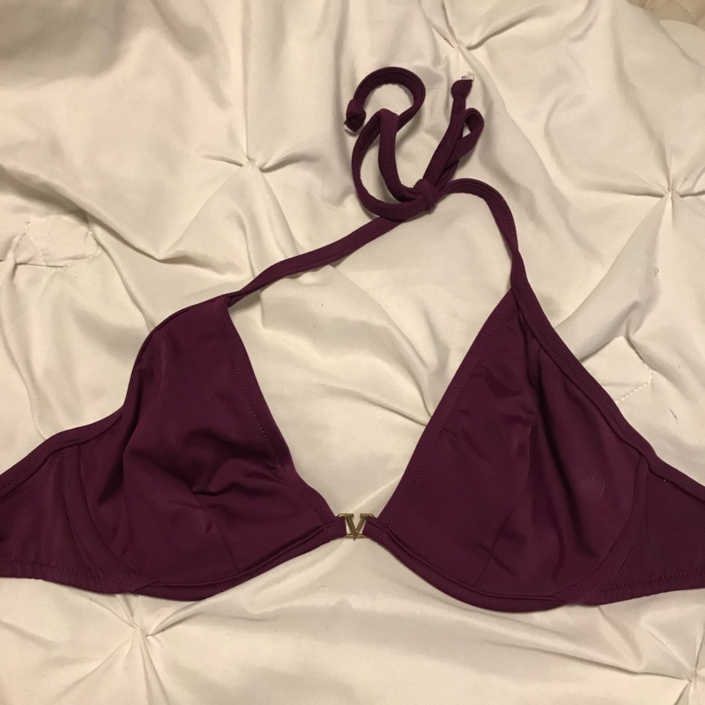 Venus bikini top, cup size B
